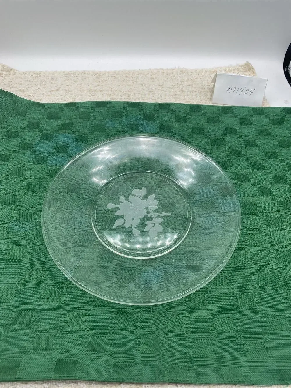 8” Clear Glass Dessert Plate Etched Floral Design Bottom